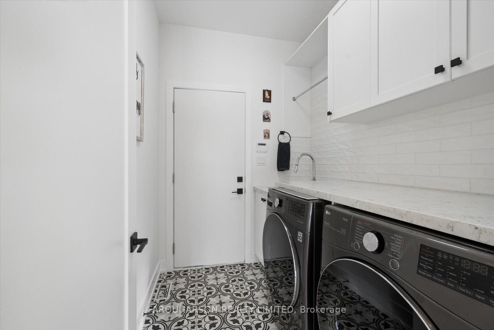 Photo 7 of 18 Victoria Drive, Uxbridge — HOMEH