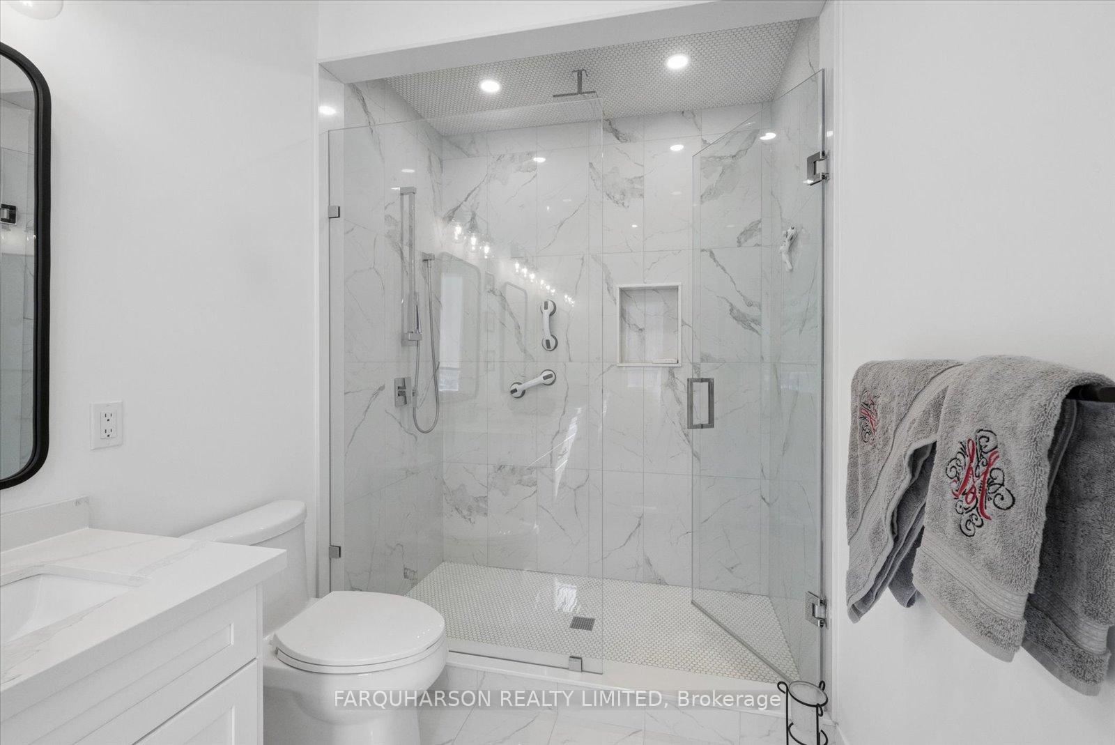 Photo 12 of 18 Victoria Drive, Uxbridge — HOMEH