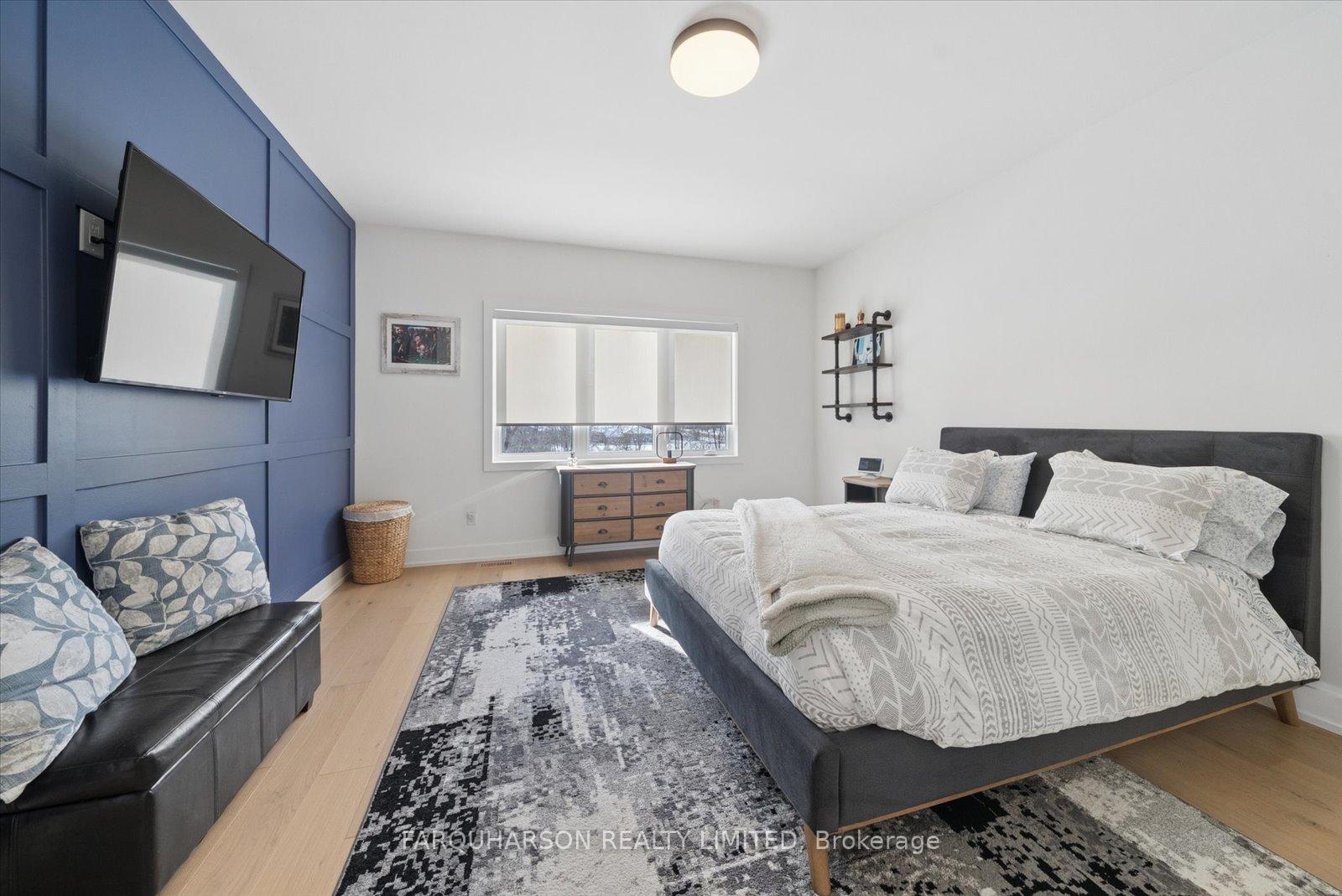 Photo 14 of 18 Victoria Drive, Uxbridge — HOMEH