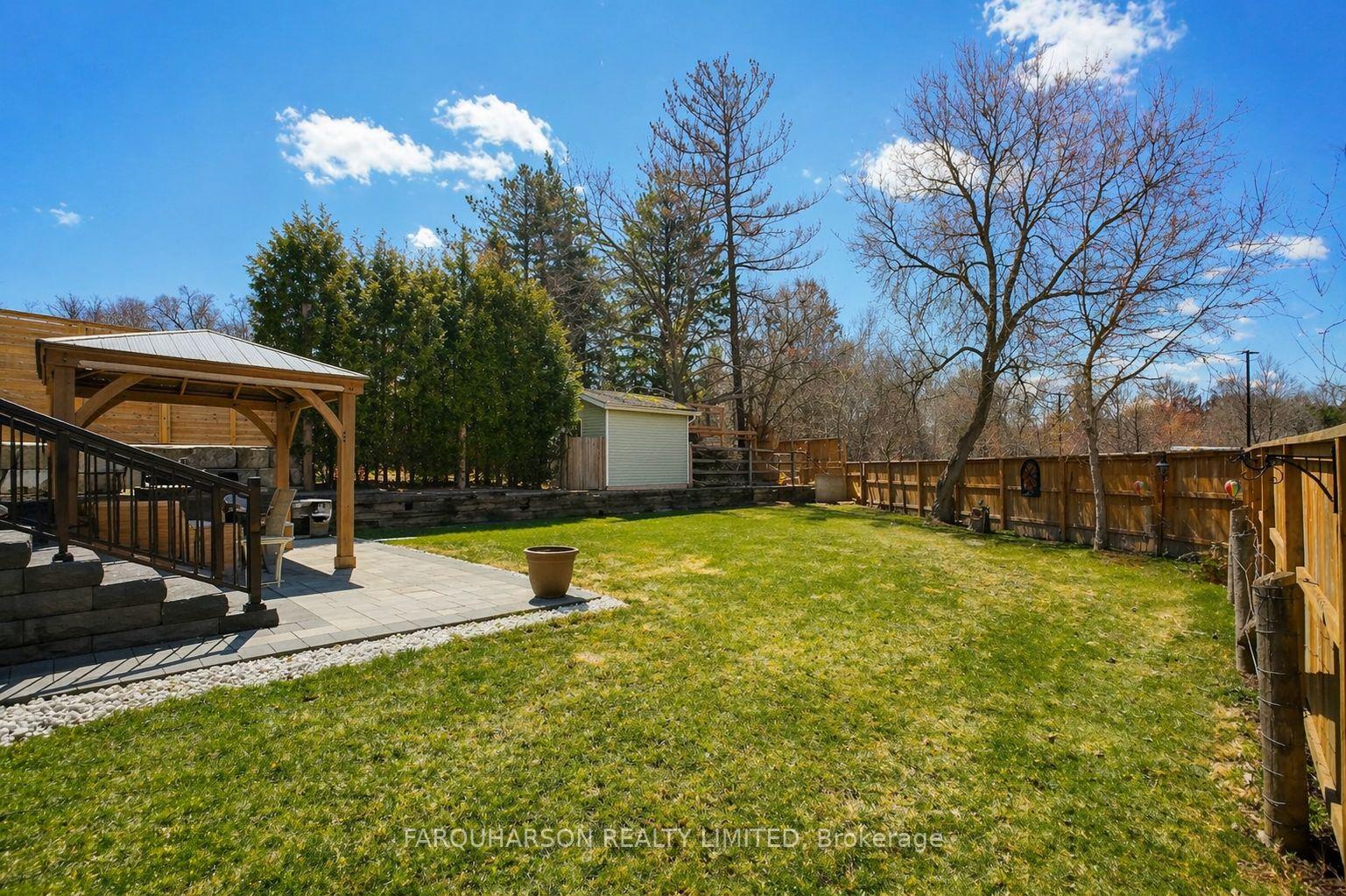 Photo 23 of 18 Victoria Drive, Uxbridge — HOMEH