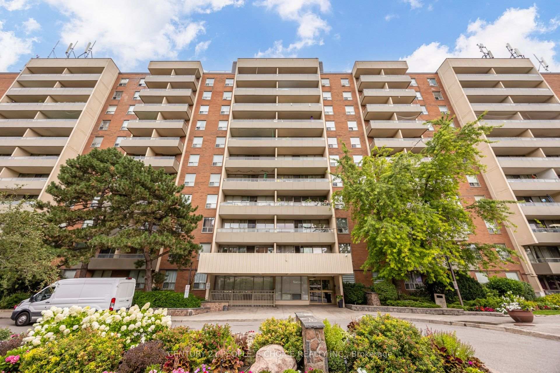 Photo 2 of Unit 207, 1 Four Winds Drive, North York, York University Heights — HOMEH