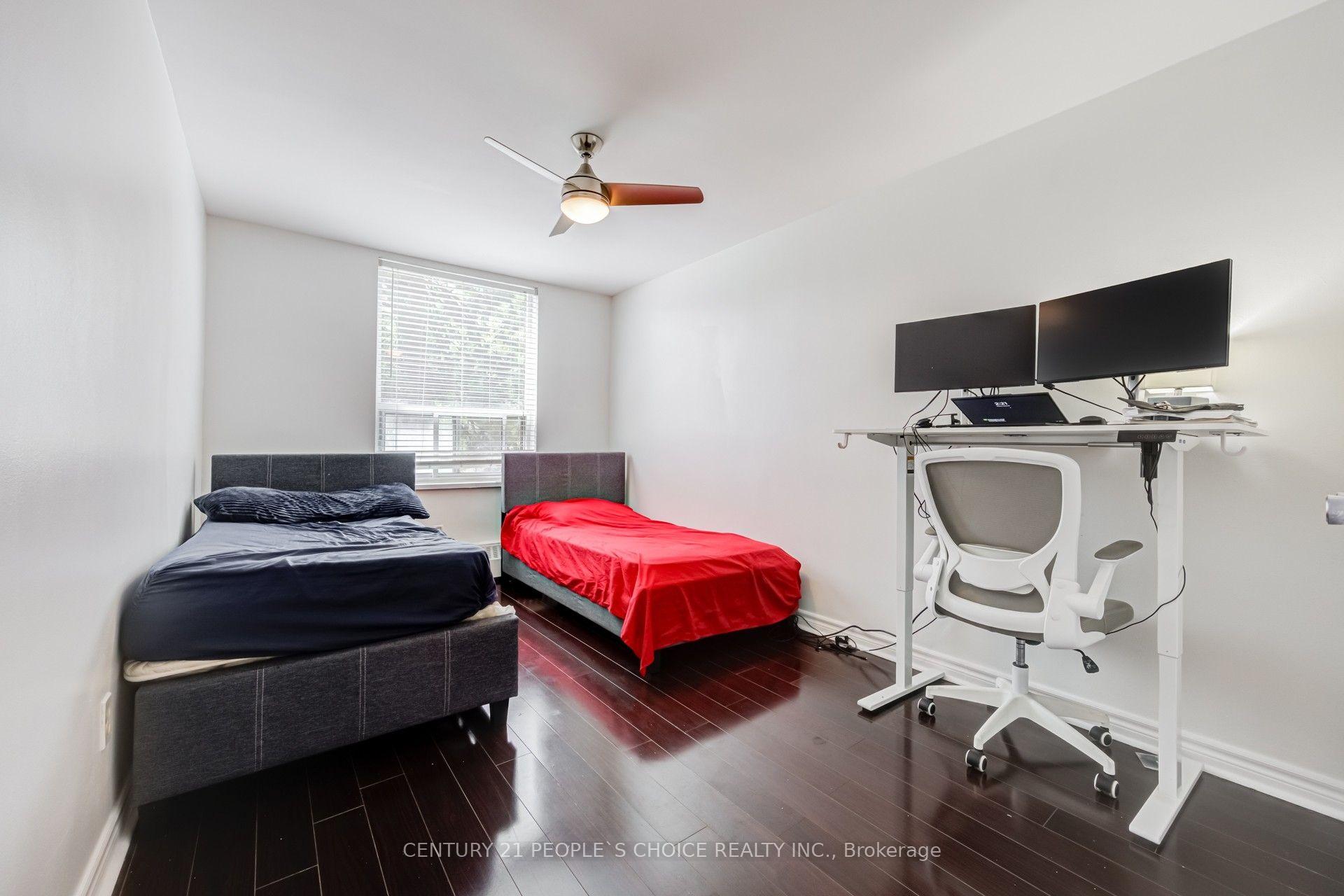 Photo 8 of Unit 207, 1 Four Winds Drive, North York, York University Heights — HOMEH