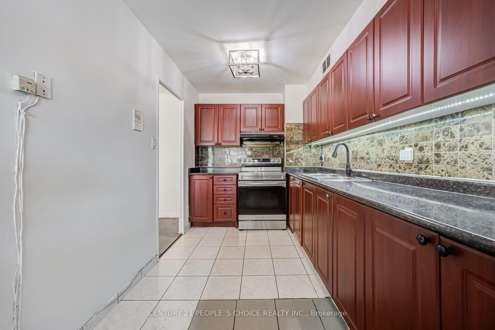 Photo 17 of Unit 207, 1 Four Winds Drive, North York, York University Heights — HOMEH