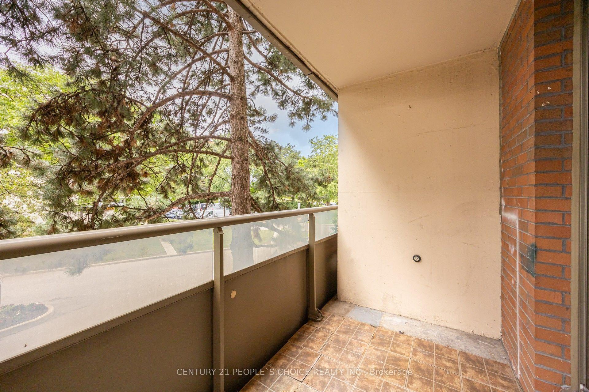 Photo 33 of Unit 207, 1 Four Winds Drive, North York, York University Heights — HOMEH