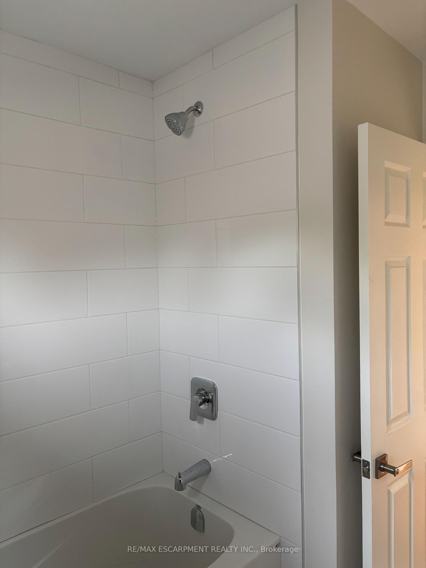 Photo 7 of Unit UPPER, 5648 Royal Manor Drive, Niagara Falls, Hospital — HOMEH