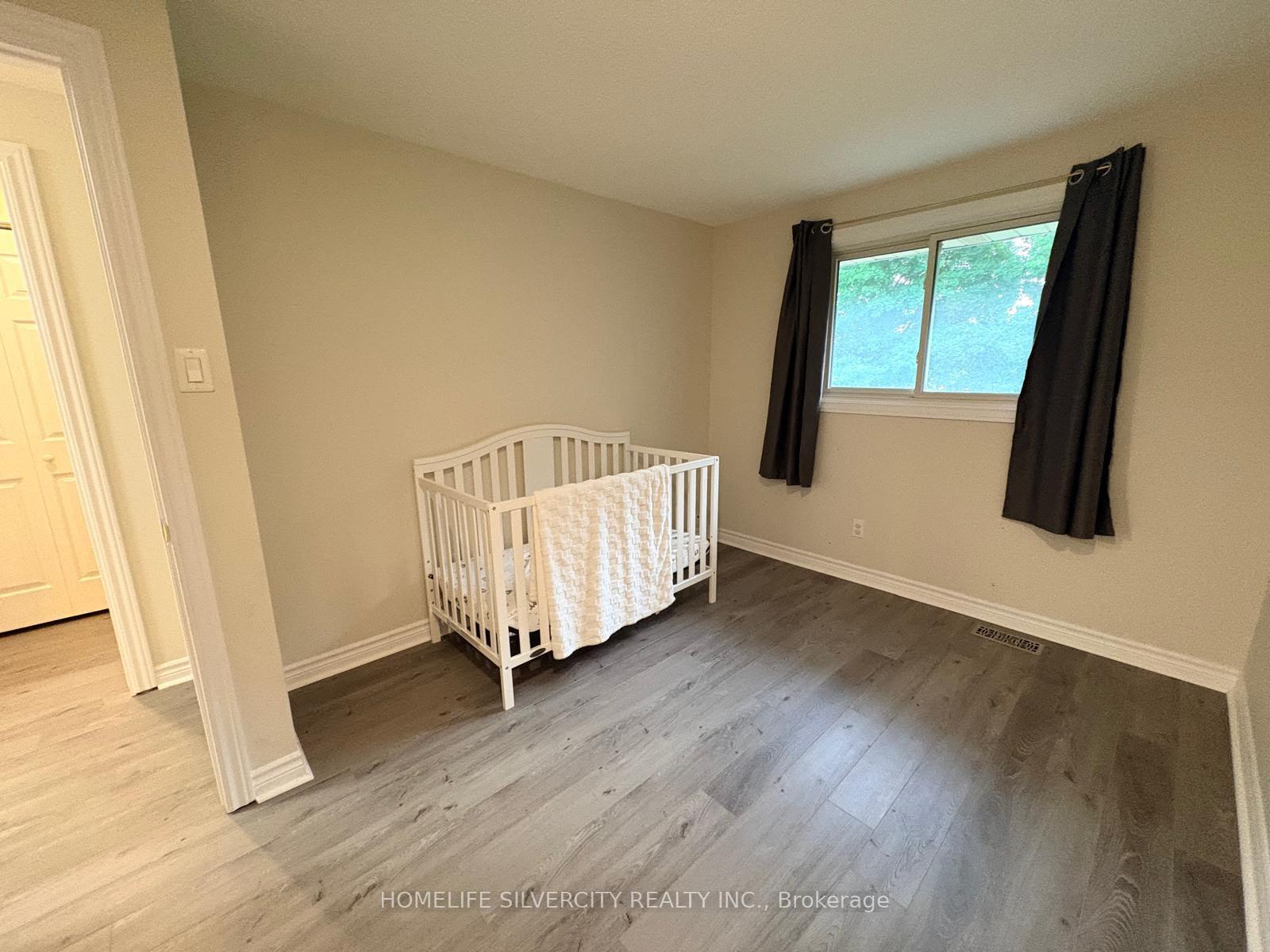 Photo 15 of 433 Lee Avenue, Waterloo, Lincoln Village — HOMEH