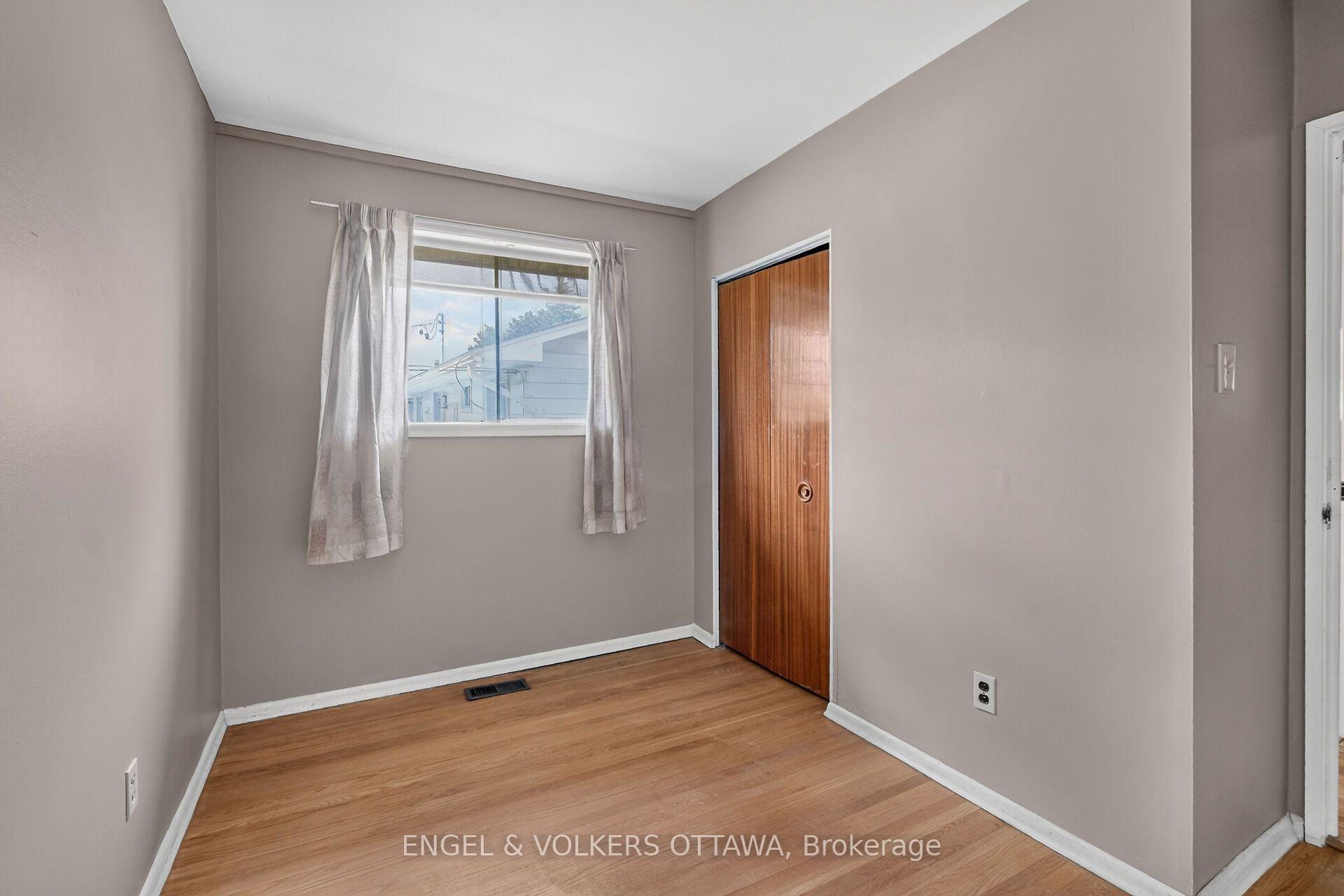 Photo 20 of 14 Oakview Avenue, Ottawa, Meadowlands/Crestview — HOMEH
