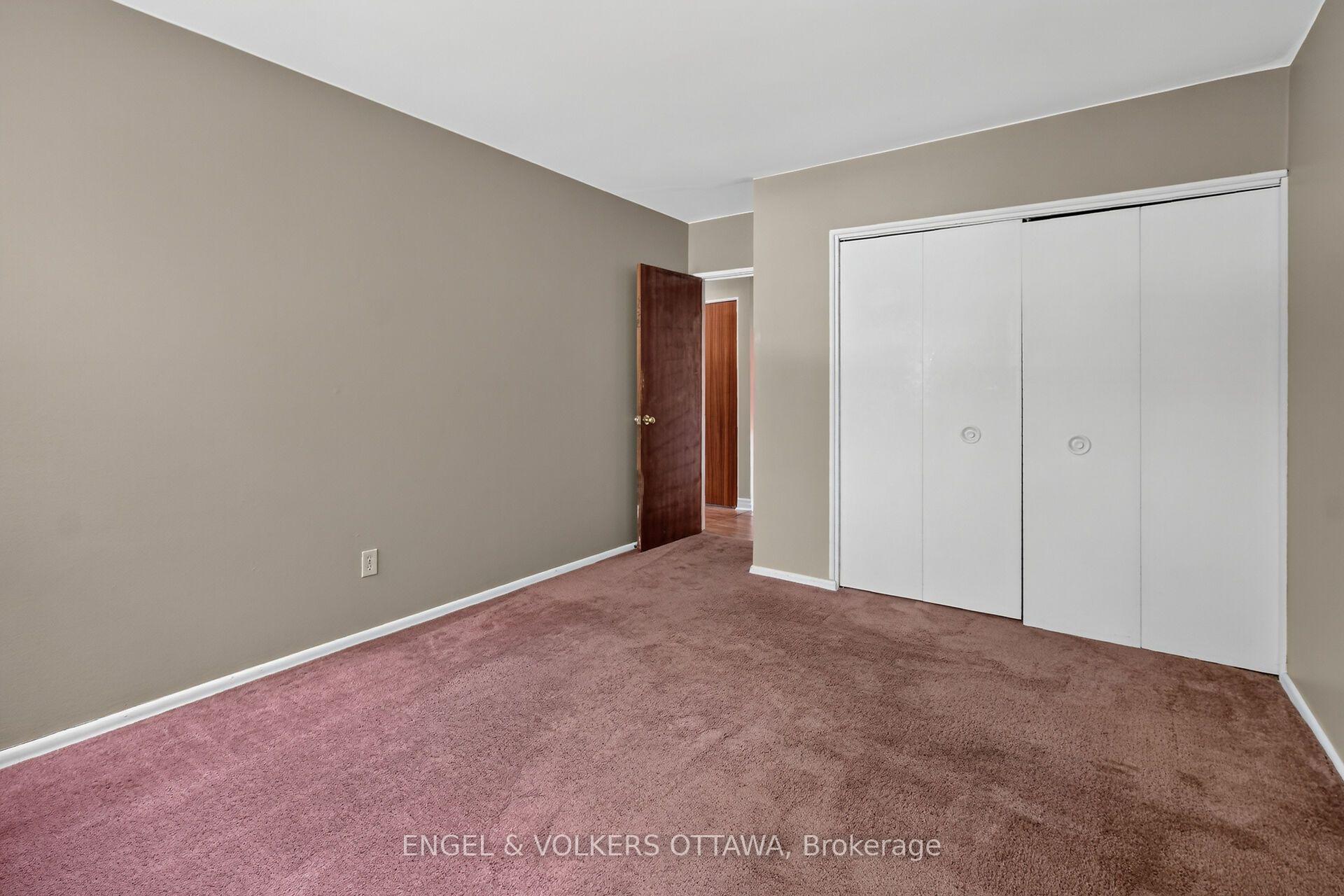 Photo 22 of 14 Oakview Avenue, Ottawa, Meadowlands/Crestview — HOMEH