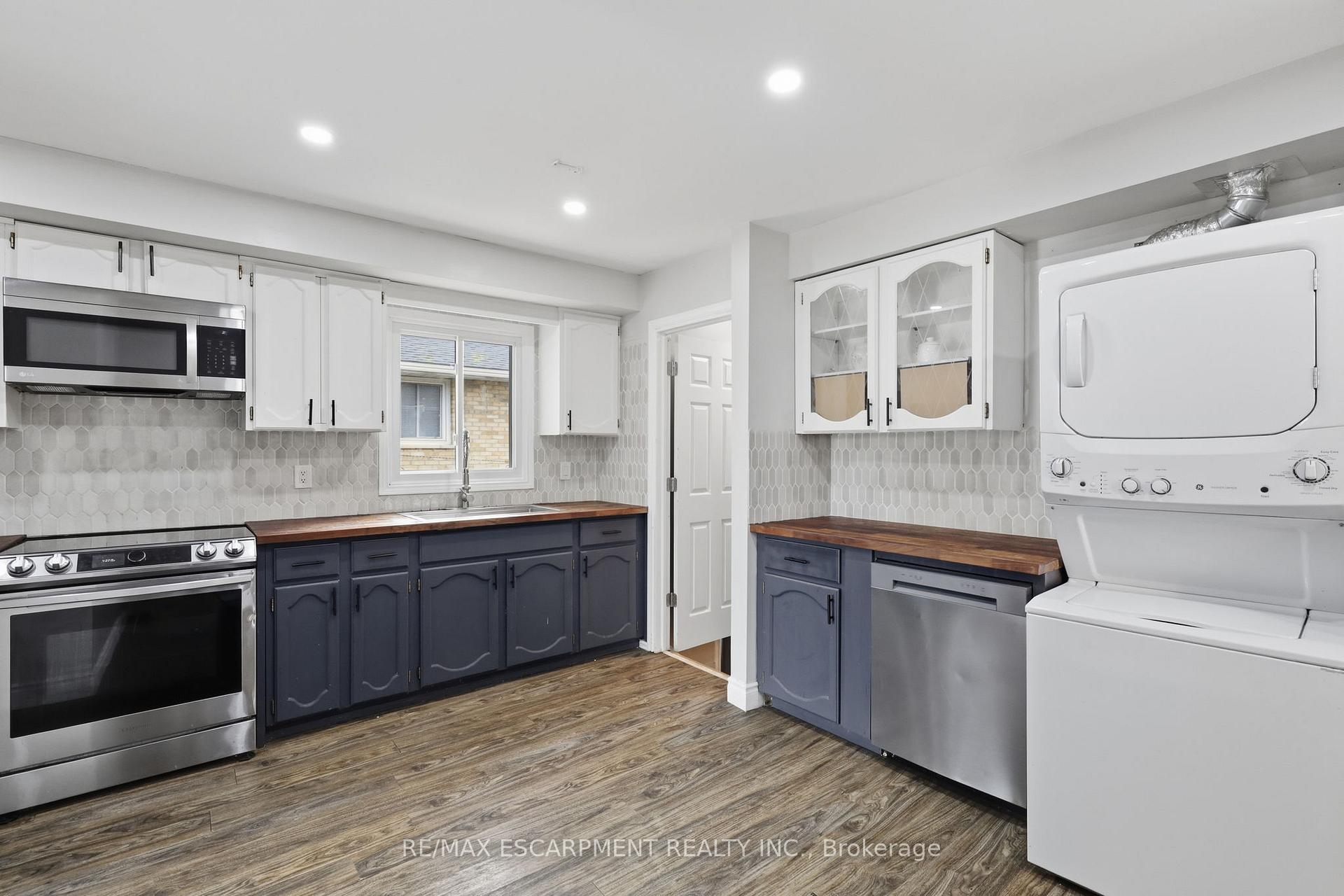 Photo 13 of 58 Vanier Place, St. Thomas — HOMEH