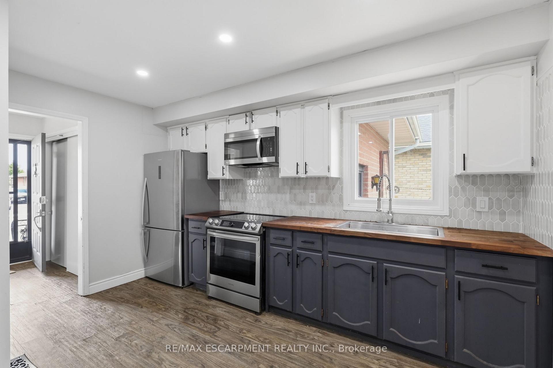 Photo 14 of 58 Vanier Place, St. Thomas — HOMEH