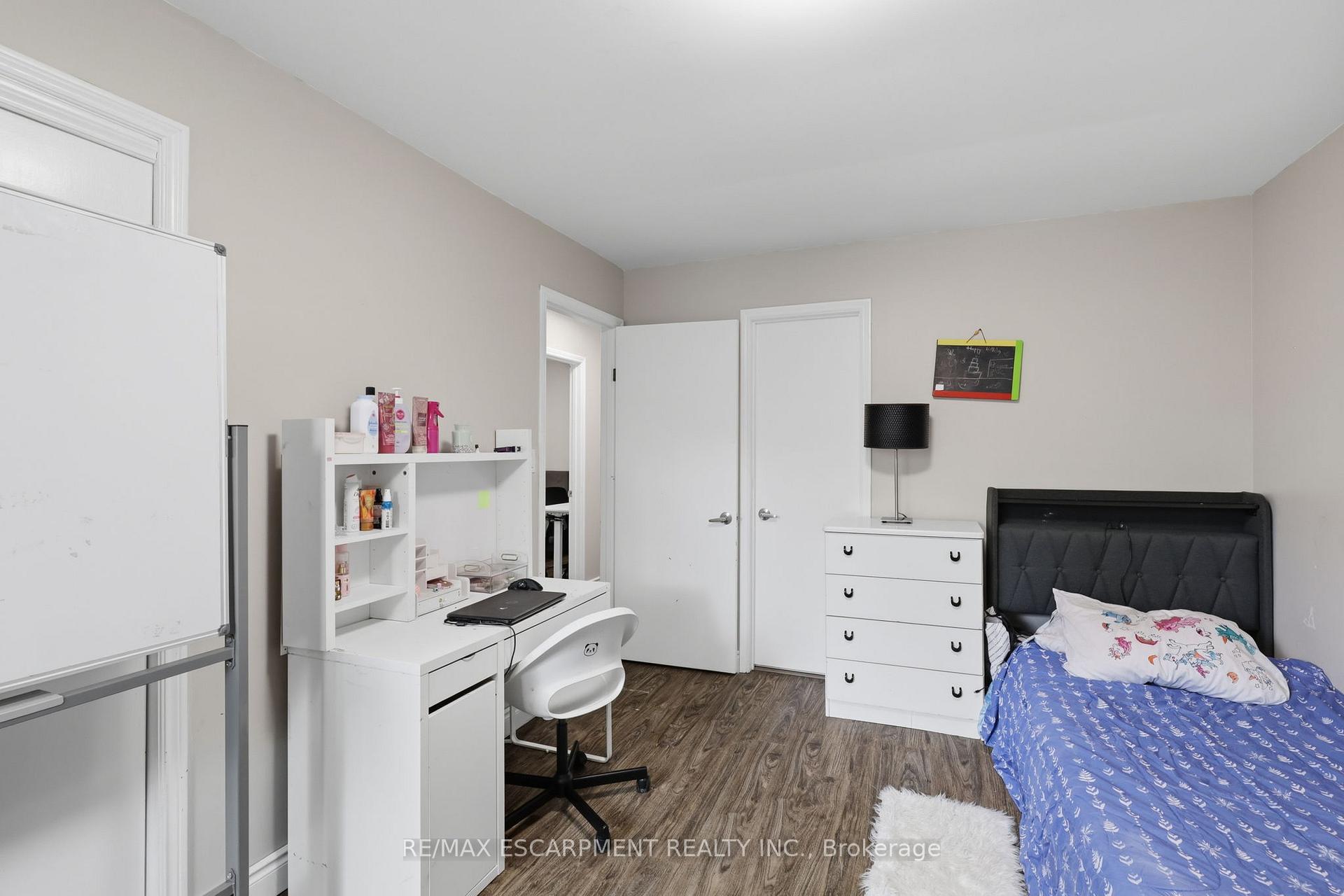 Photo 18 of 58 Vanier Place, St. Thomas — HOMEH
