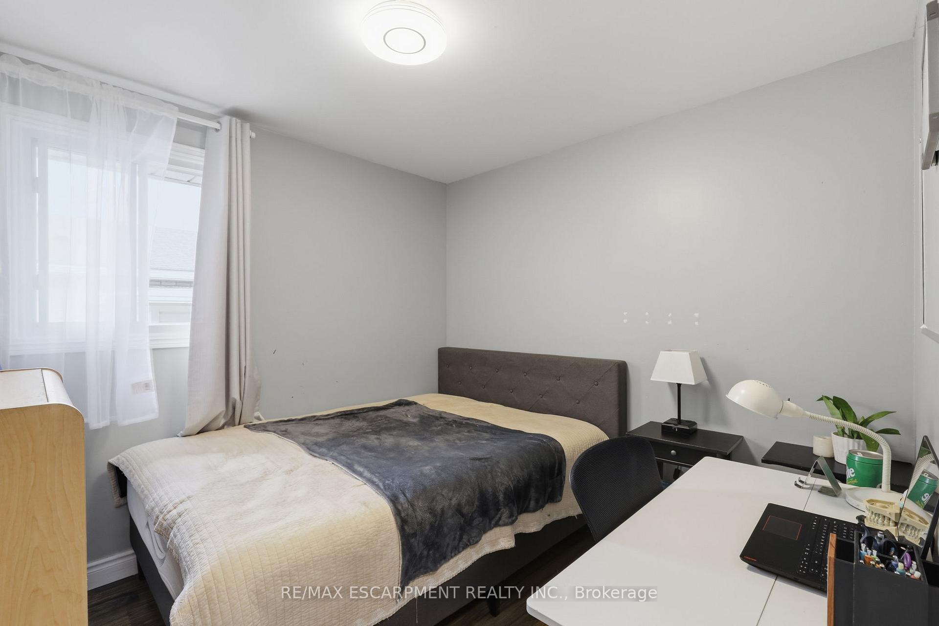 Photo 23 of 58 Vanier Place, St. Thomas — HOMEH
