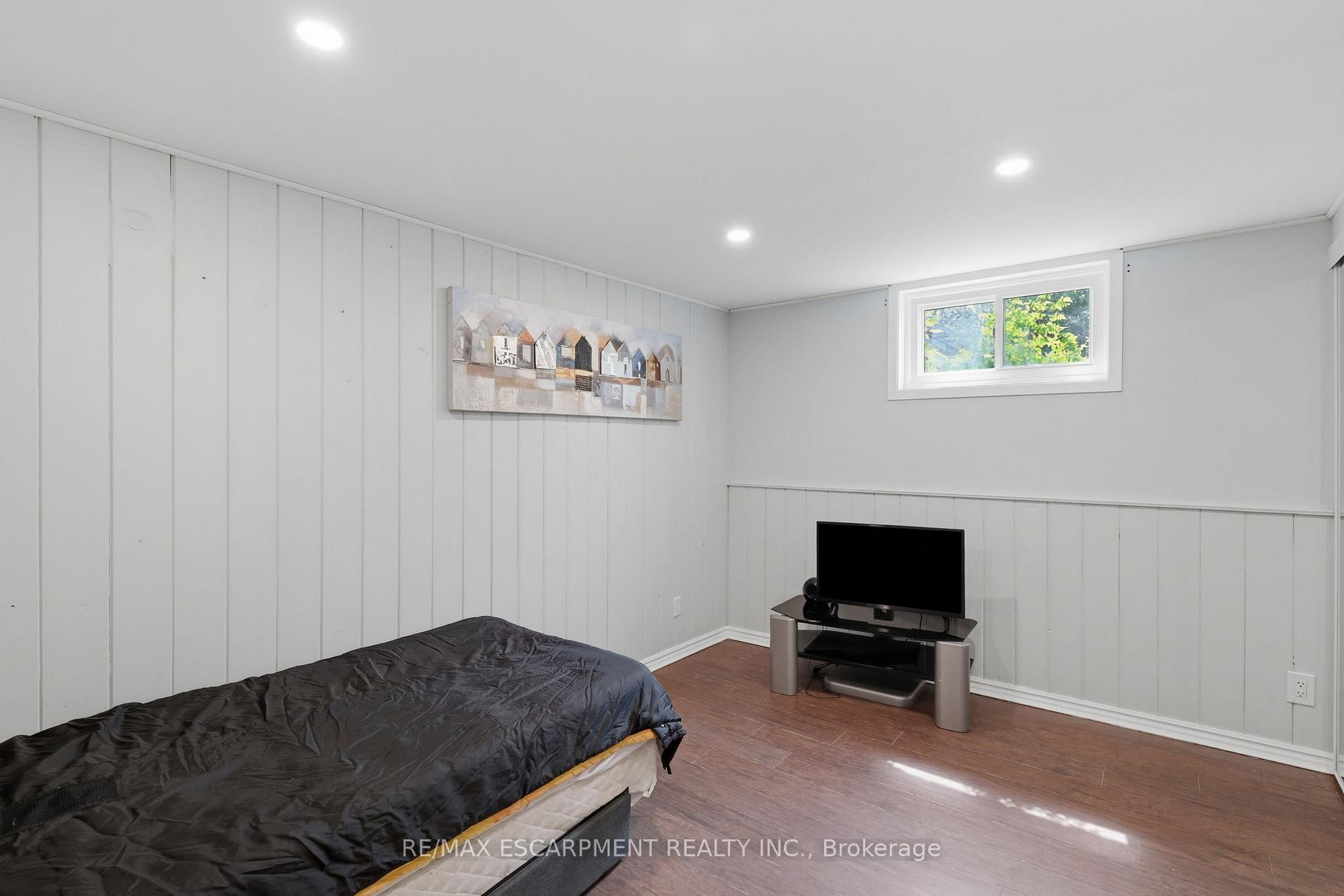 Photo 33 of 58 Vanier Place, St. Thomas — HOMEH