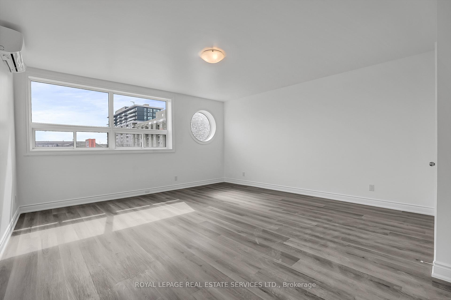 Photo 4 of Unit 301, 2820 Danforth Avenue, Toronto, East End-Danforth — HOMEH