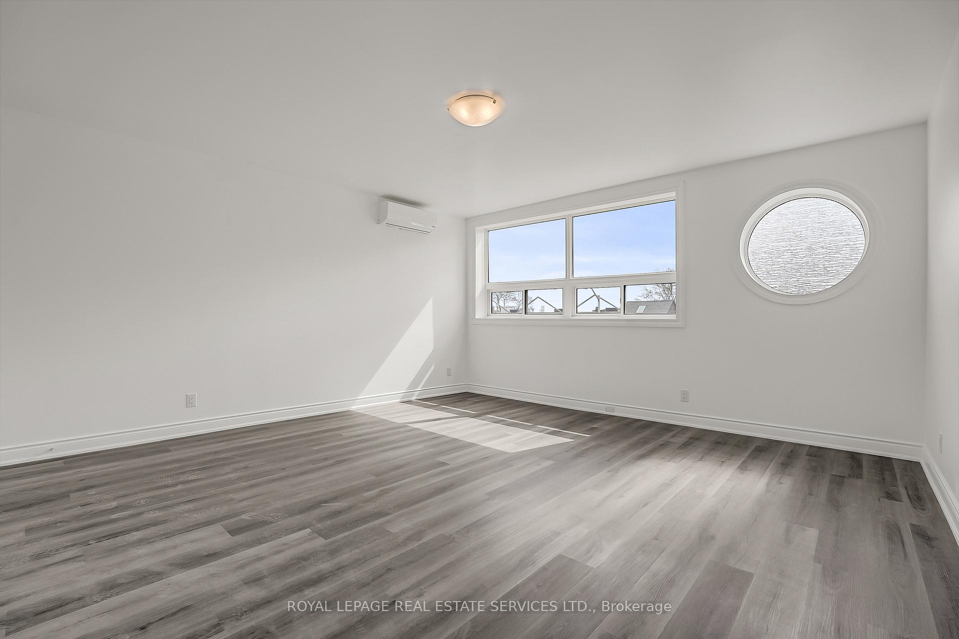 Photo 6 of Unit 301, 2820 Danforth Avenue, Toronto, East End-Danforth — HOMEH