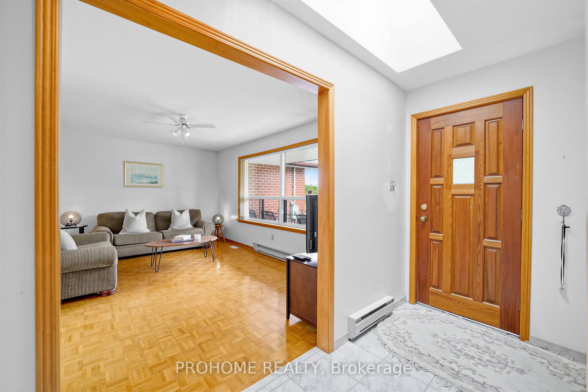 Photo 7 of 10 Joel Avenue, Georgina, Historic Lakeshore Communities — HOMEH