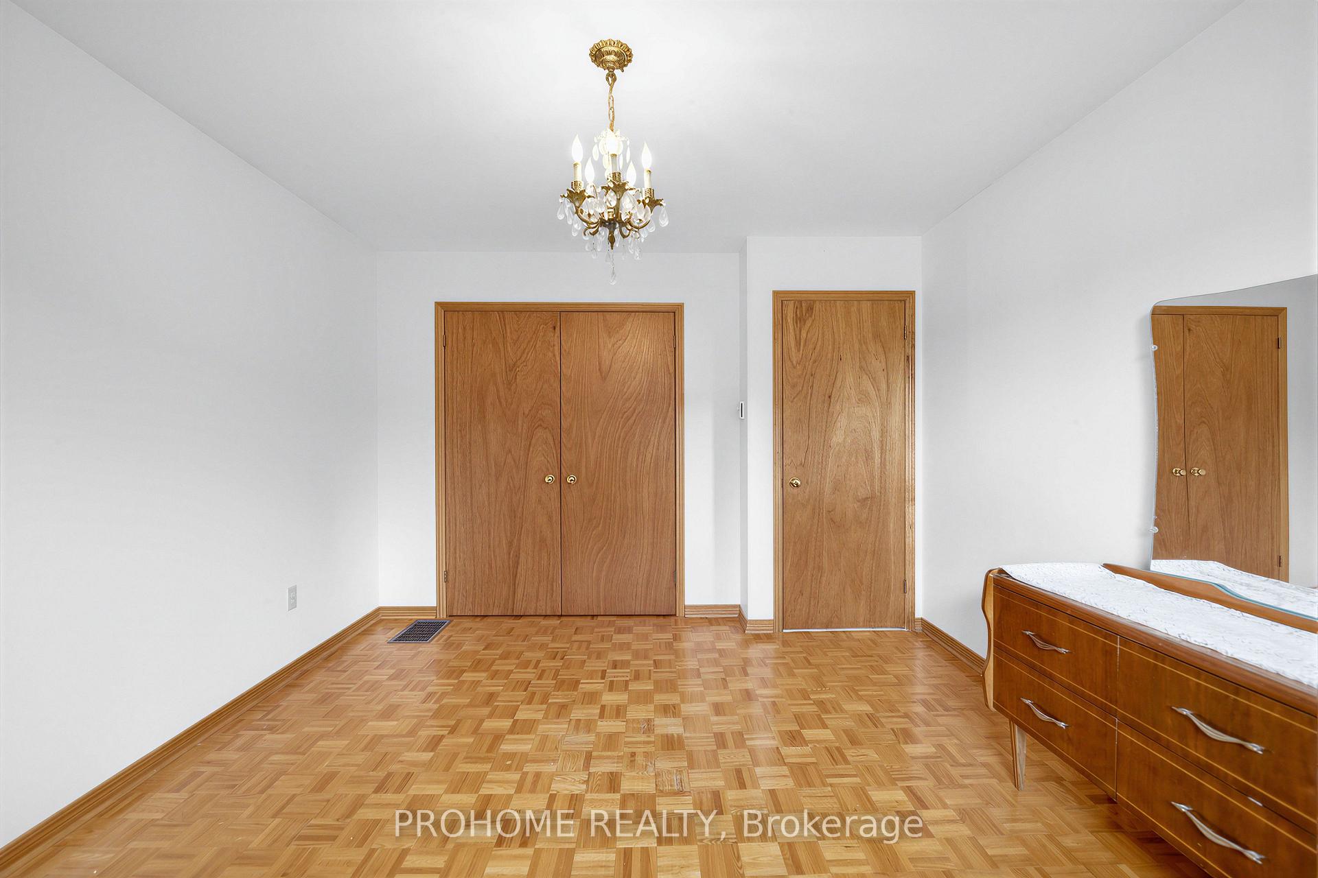 Photo 23 of 10 Joel Avenue, Georgina, Historic Lakeshore Communities — HOMEH