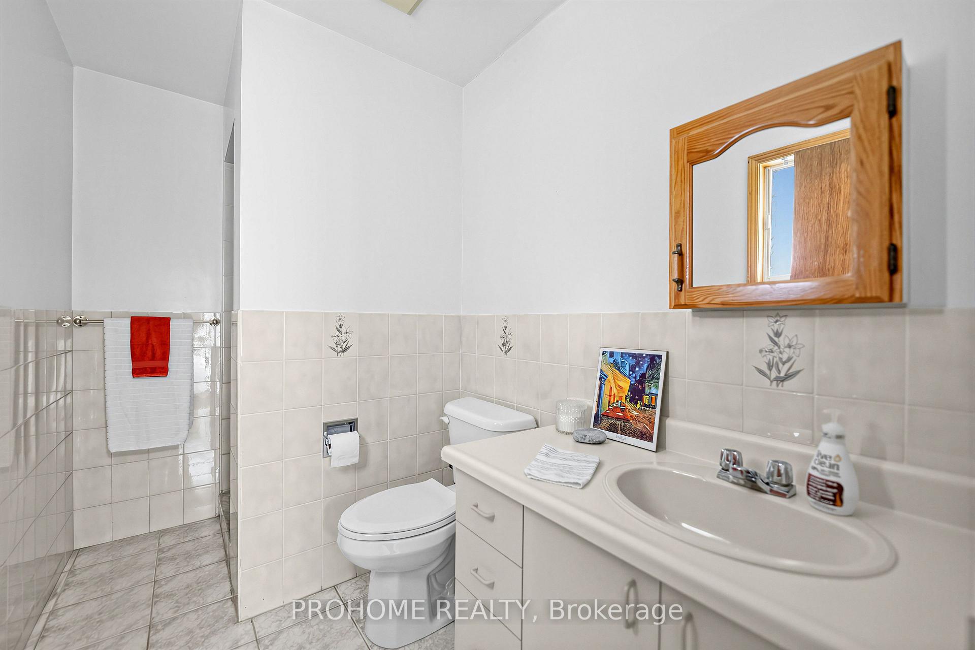 Photo 24 of 10 Joel Avenue, Georgina, Historic Lakeshore Communities — HOMEH