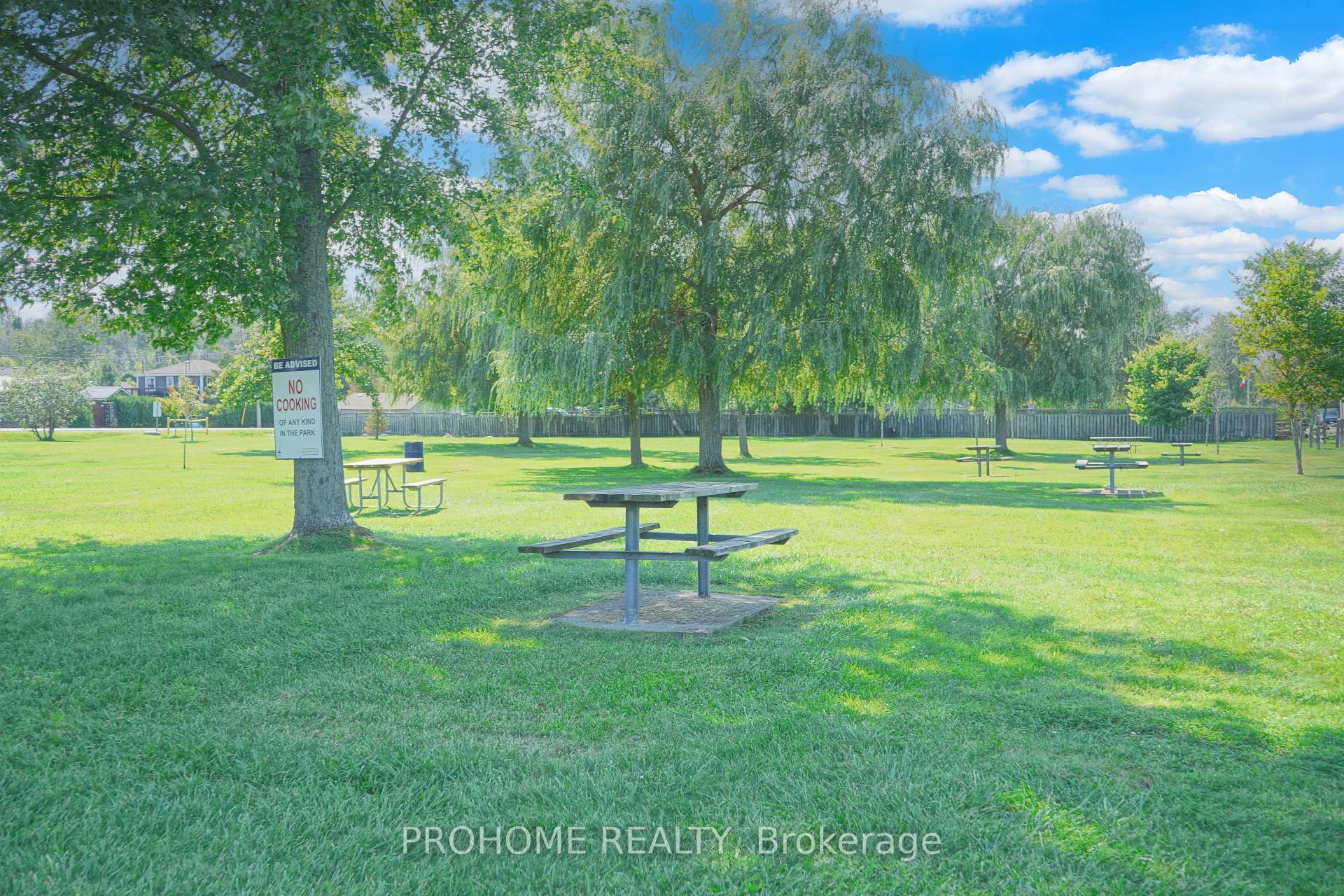 Photo 35 of 10 Joel Avenue, Georgina, Historic Lakeshore Communities — HOMEH
