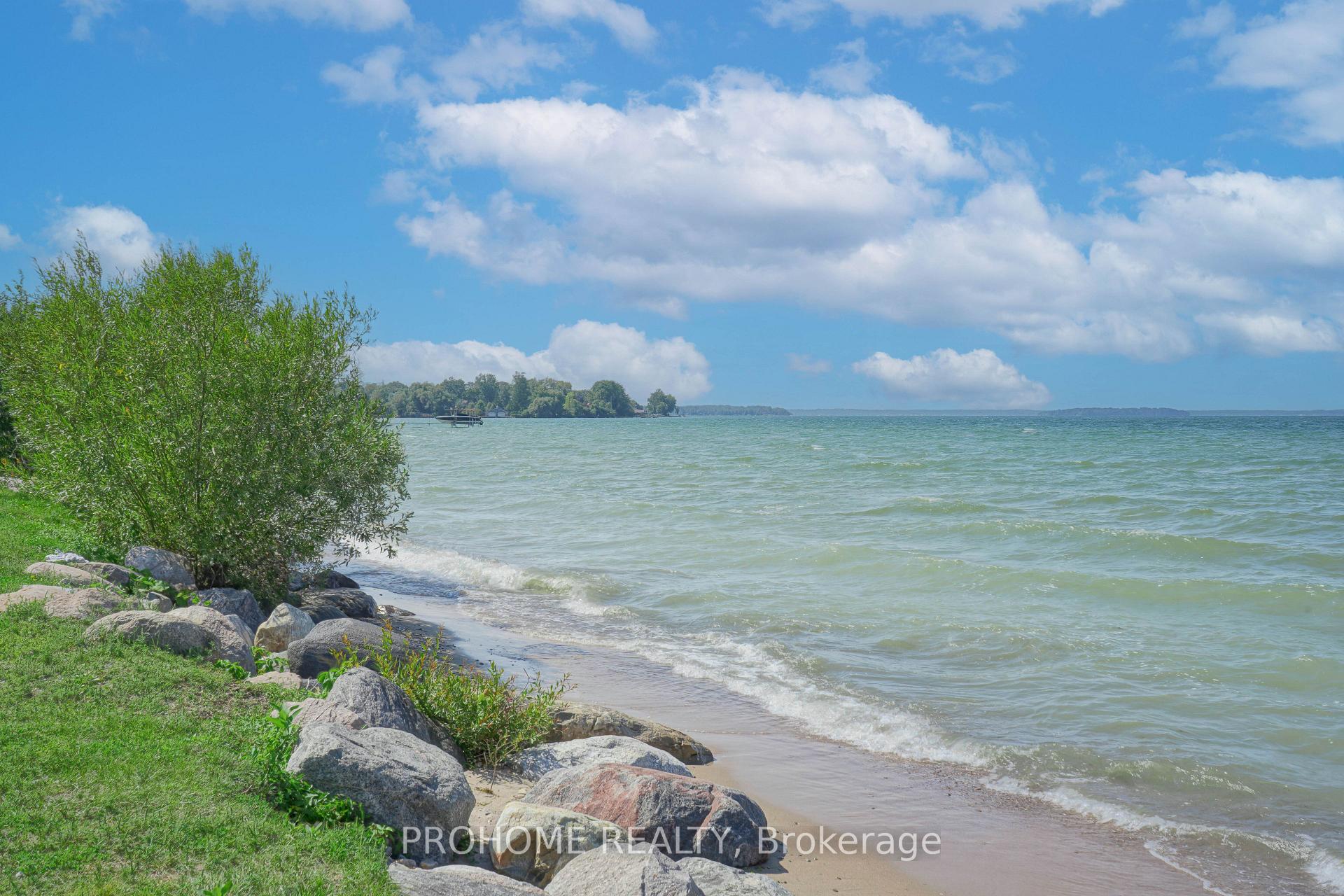 Photo 39 of 10 Joel Avenue, Georgina, Historic Lakeshore Communities — HOMEH