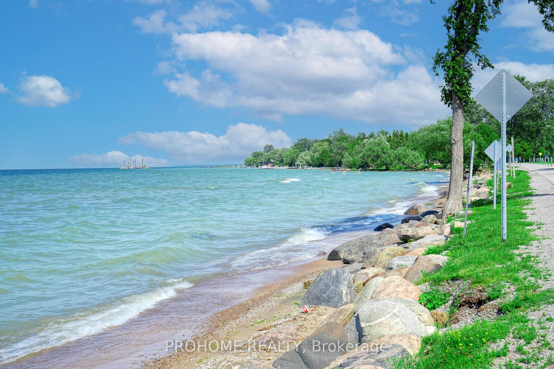 Photo 40 of 10 Joel Avenue, Georgina, Historic Lakeshore Communities — HOMEH