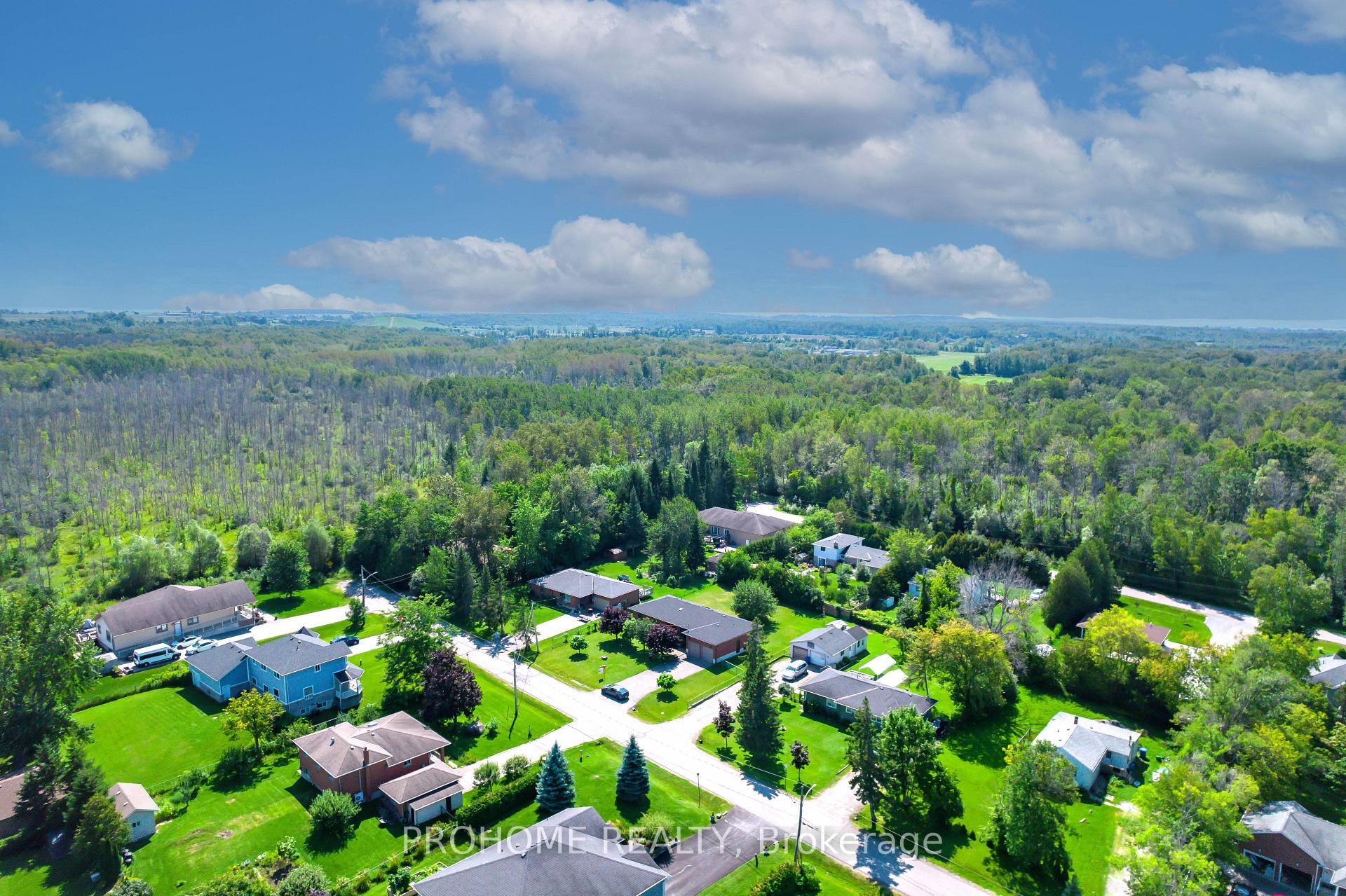 Photo 43 of 10 Joel Avenue, Georgina, Historic Lakeshore Communities — HOMEH