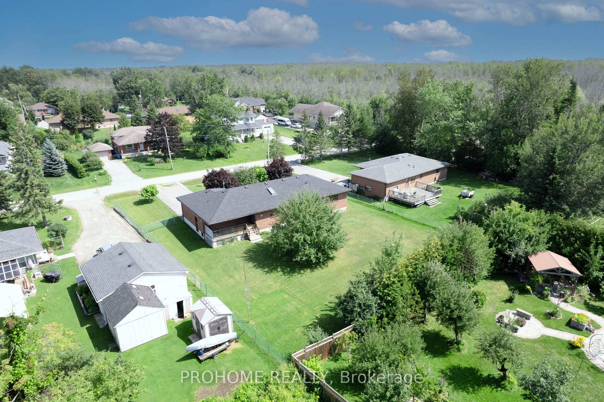 Photo 44 of 10 Joel Avenue, Georgina, Historic Lakeshore Communities — HOMEH