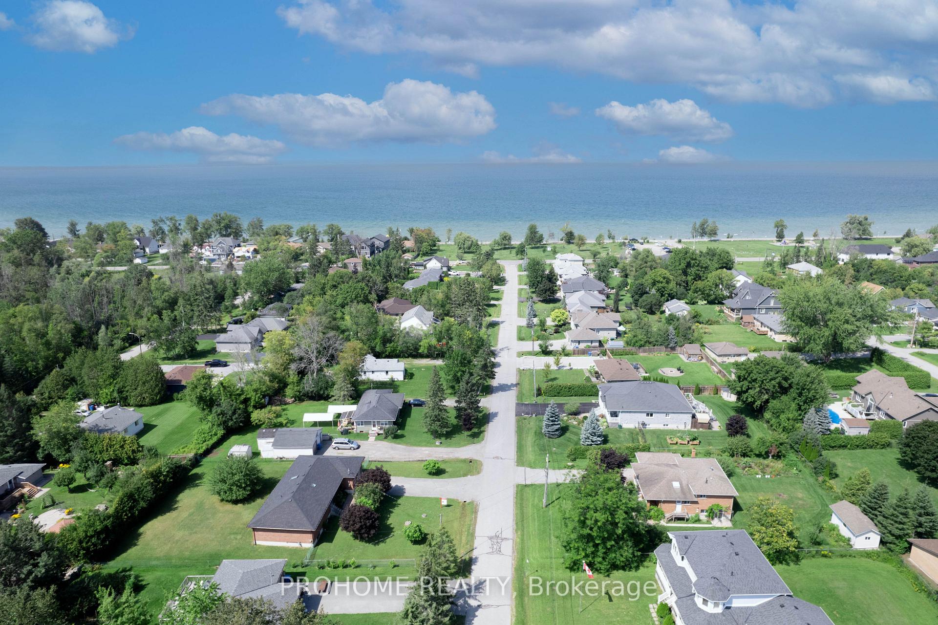 Photo 46 of 10 Joel Avenue, Georgina, Historic Lakeshore Communities — HOMEH