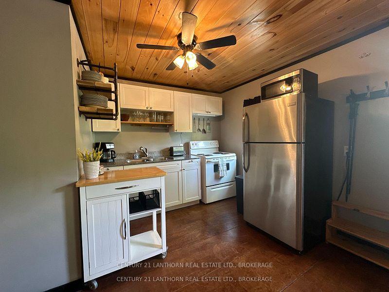 Photo 8 of 1024 Harrington Lane, Frontenac, Frontenac Centre — HOMEH