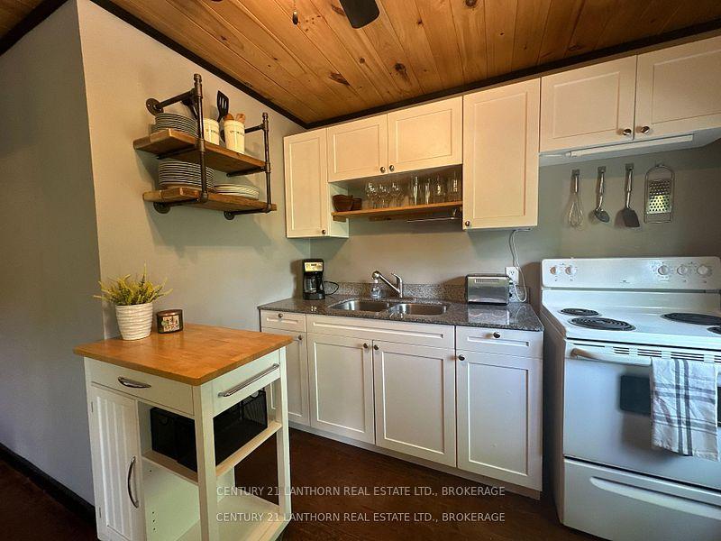 Photo 9 of 1024 Harrington Lane, Frontenac, Frontenac Centre — HOMEH
