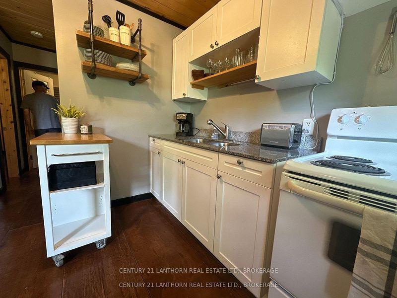 Photo 11 of 1024 Harrington Lane, Frontenac, Frontenac Centre — HOMEH