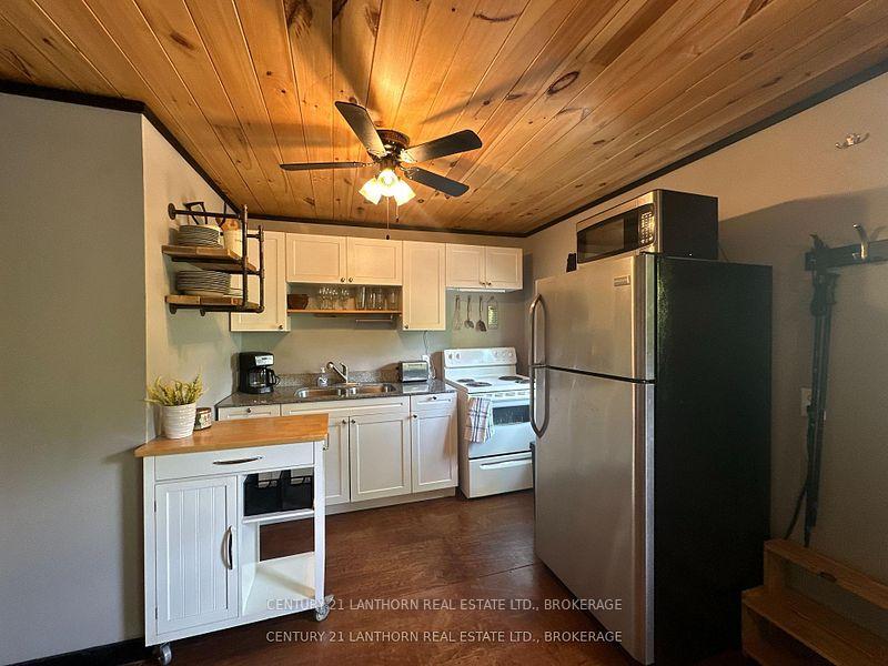 Photo 12 of 1024 Harrington Lane, Frontenac, Frontenac Centre — HOMEH