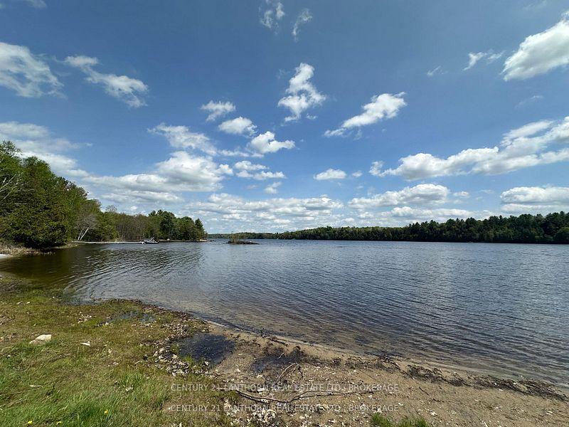 Photo 28 of 1024 Harrington Lane, Frontenac, Frontenac Centre — HOMEH
