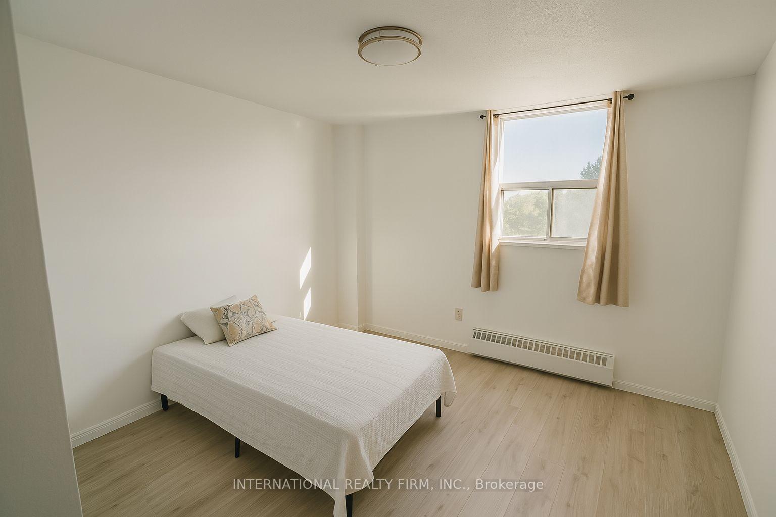 Photo 6 of Unit 301, 15 Albright Road, Hamilton, Vincent — HOMEH