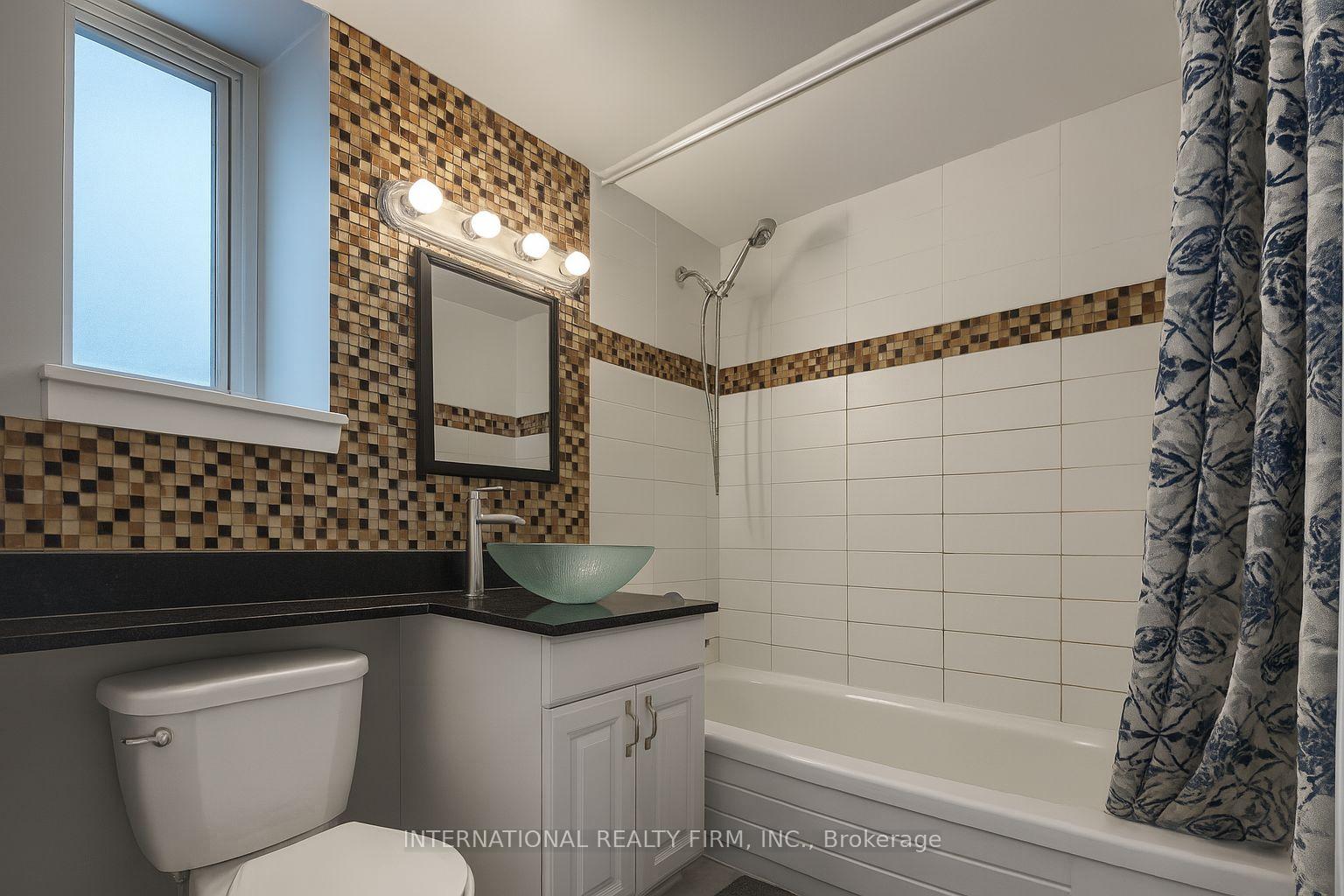 Photo 8 of Unit 301, 15 Albright Road, Hamilton, Vincent — HOMEH