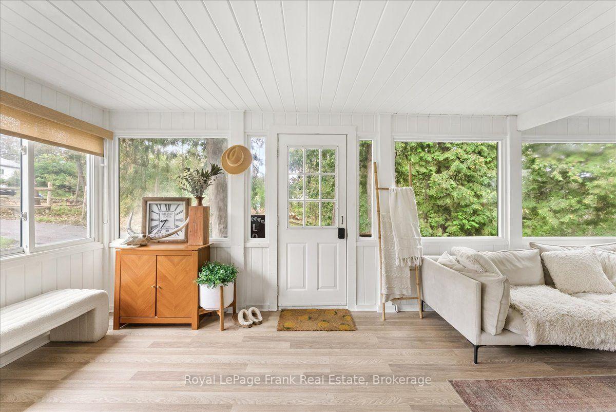 Photo 8 of 14 Lenal Street, Kawartha Lakes, Verulam — HOMEH
