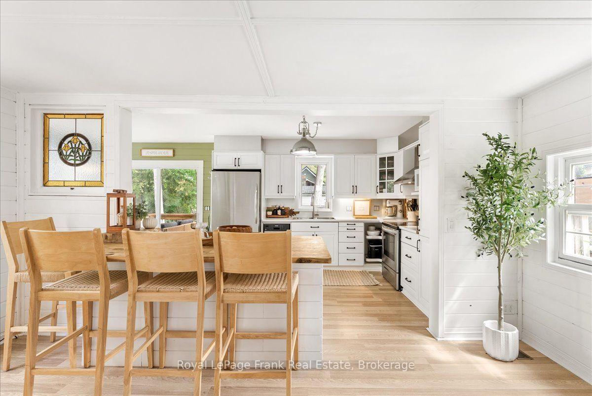 Photo 14 of 14 Lenal Street, Kawartha Lakes, Verulam — HOMEH
