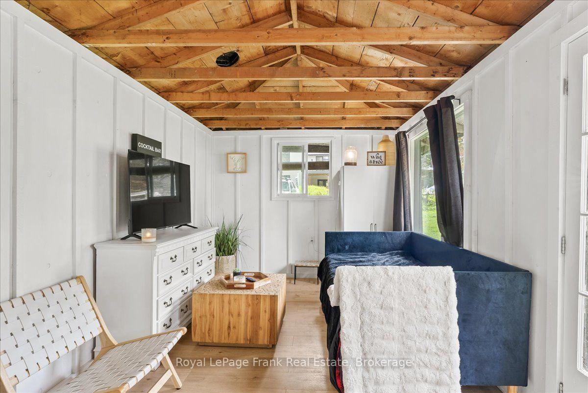 Photo 31 of 14 Lenal Street, Kawartha Lakes, Verulam — HOMEH