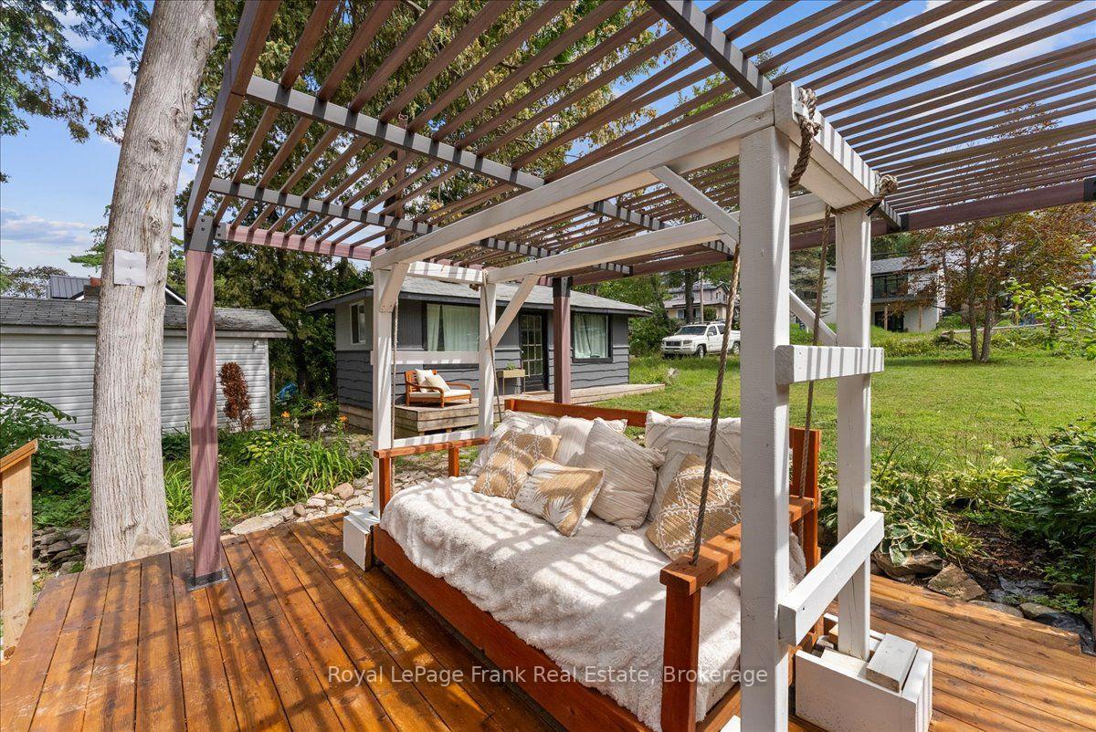 Photo 35 of 14 Lenal Street, Kawartha Lakes, Verulam — HOMEH
