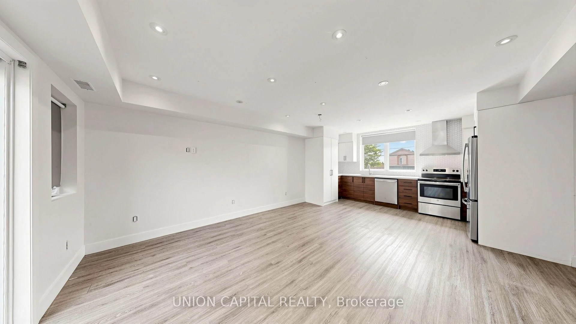 Photo 23 of 247 Prescott Avenue, Toronto, Weston-Pellam Park — HOMEH