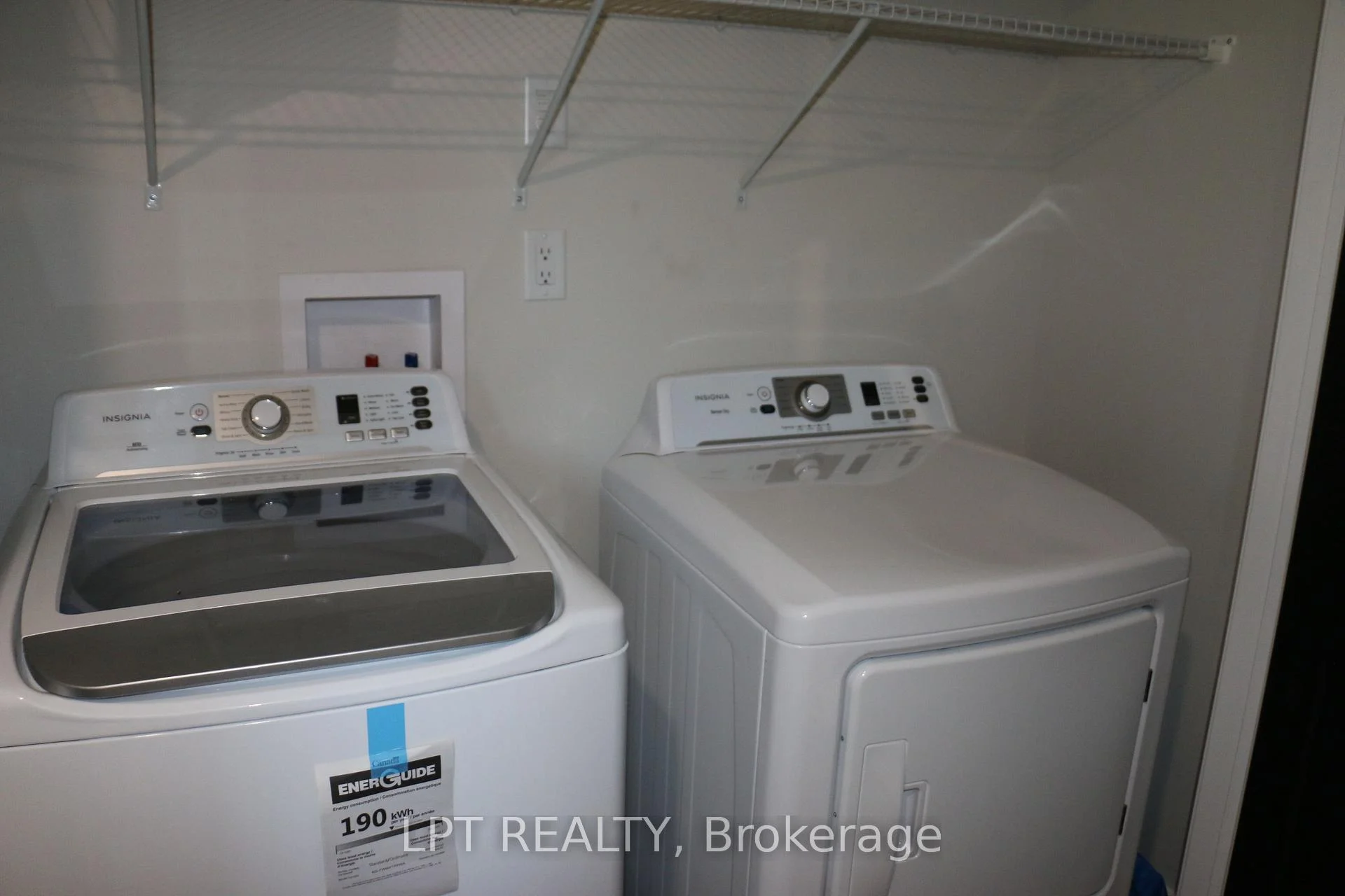 Photo 13 of 105 King Street E, Chatham-Kent — HOMEH