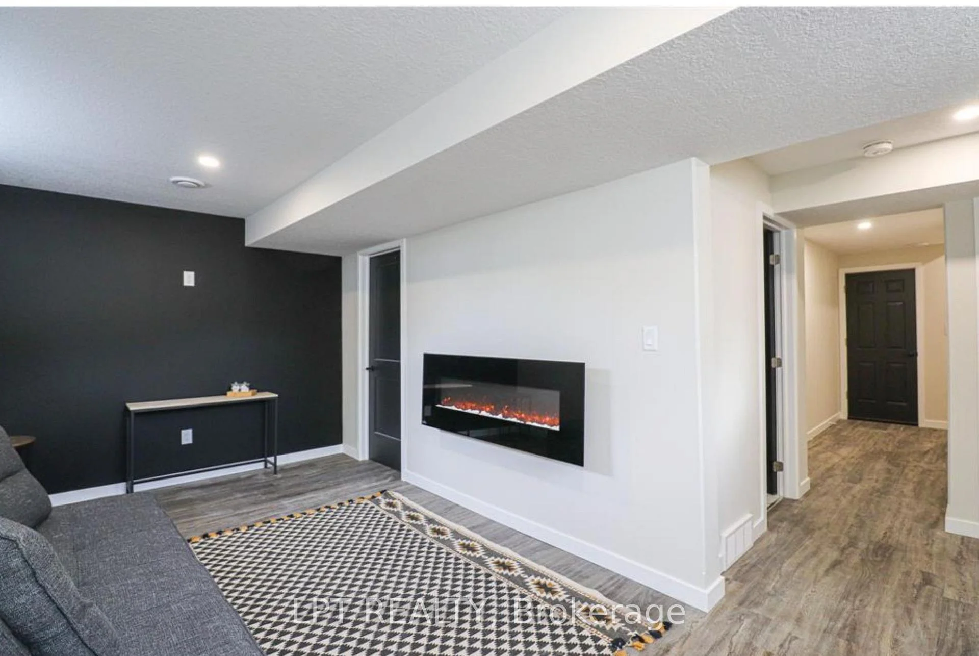 Photo 21 of 105 King Street E, Chatham-Kent — HOMEH