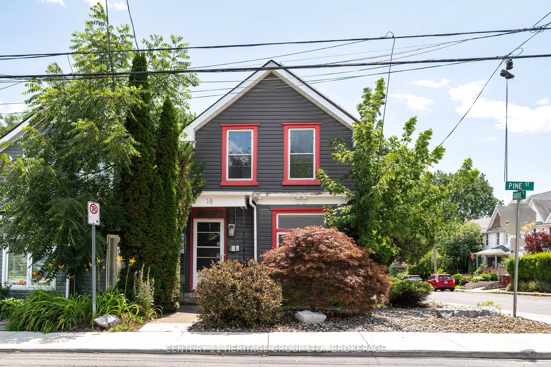 Photo 1 of 18 Pine Street, Kingston, East of Sir John A. Blvd — HOMEH