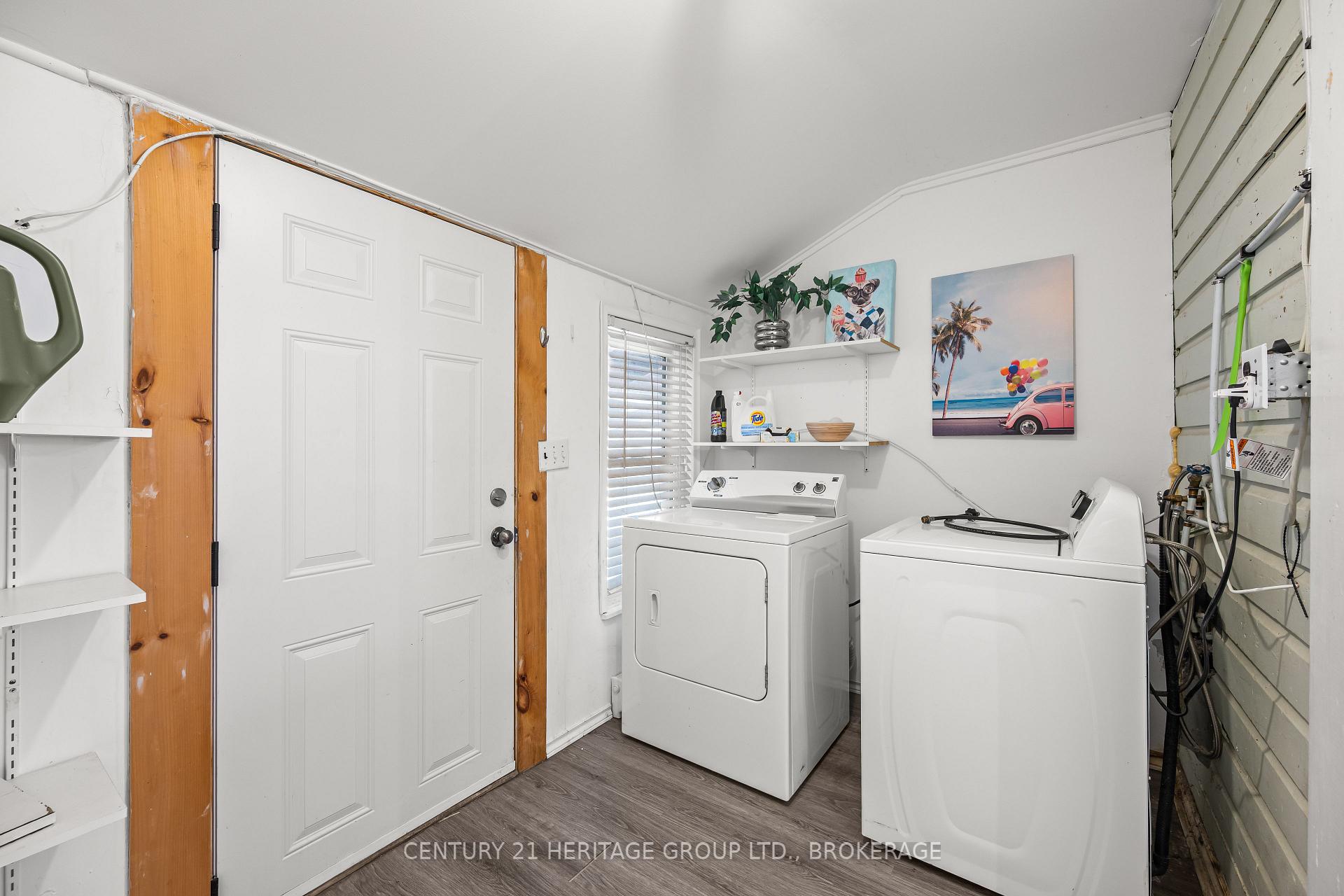 Photo 17 of 18 Pine Street, Kingston, East of Sir John A. Blvd — HOMEH