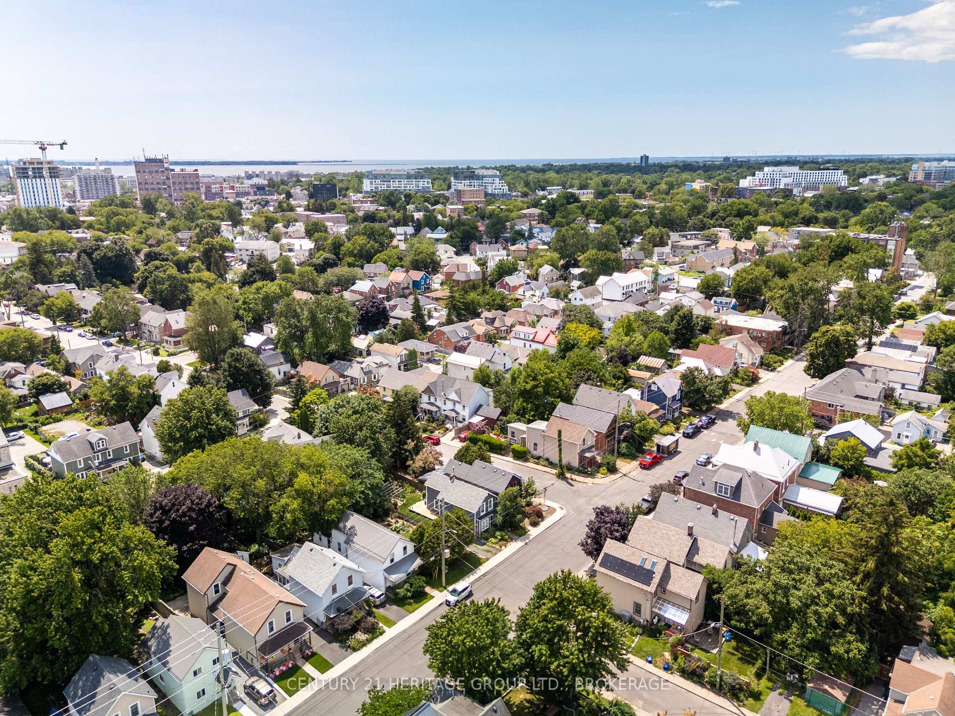 Photo 40 of 18 Pine Street, Kingston, East of Sir John A. Blvd — HOMEH
