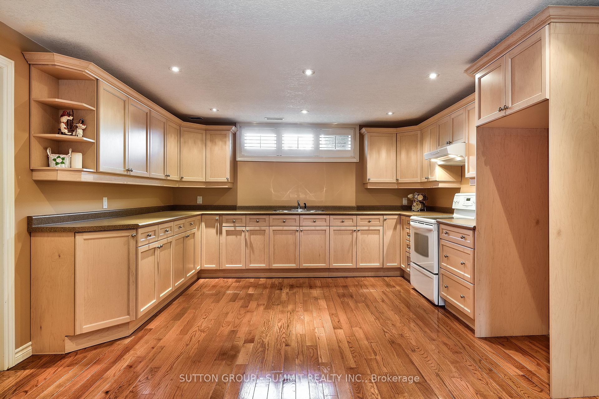 Photo 24 of 5431 Appleby Line, Burlington, Rural Burlington — HOMEH