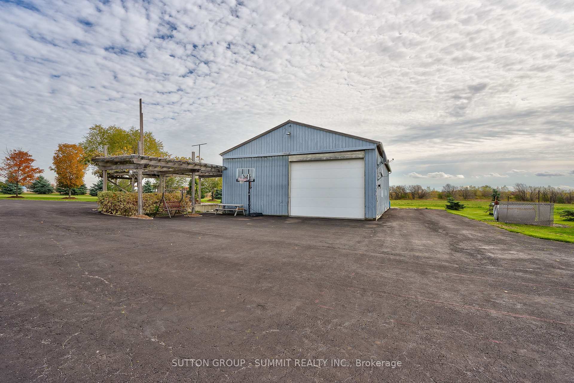 Photo 27 of 5431 Appleby Line, Burlington, Rural Burlington — HOMEH
