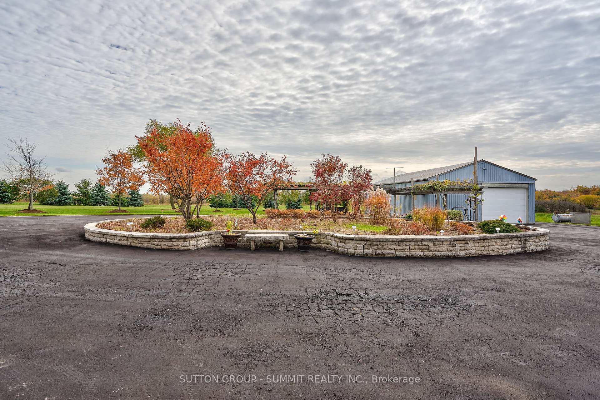 Photo 28 of 5431 Appleby Line, Burlington, Rural Burlington — HOMEH