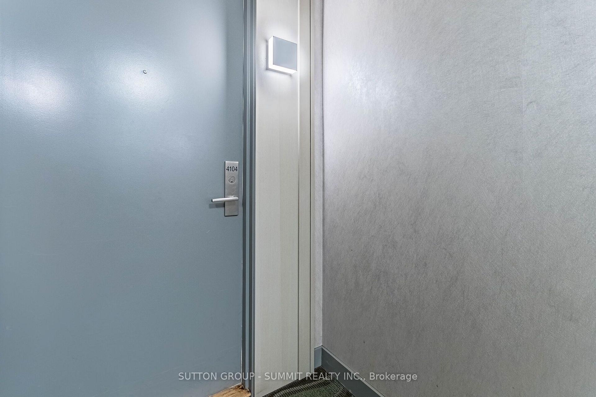 Photo 5 of Unit 4104, 56 Annie Craig Drive, Etobicoke, Mimico — HOMEH
