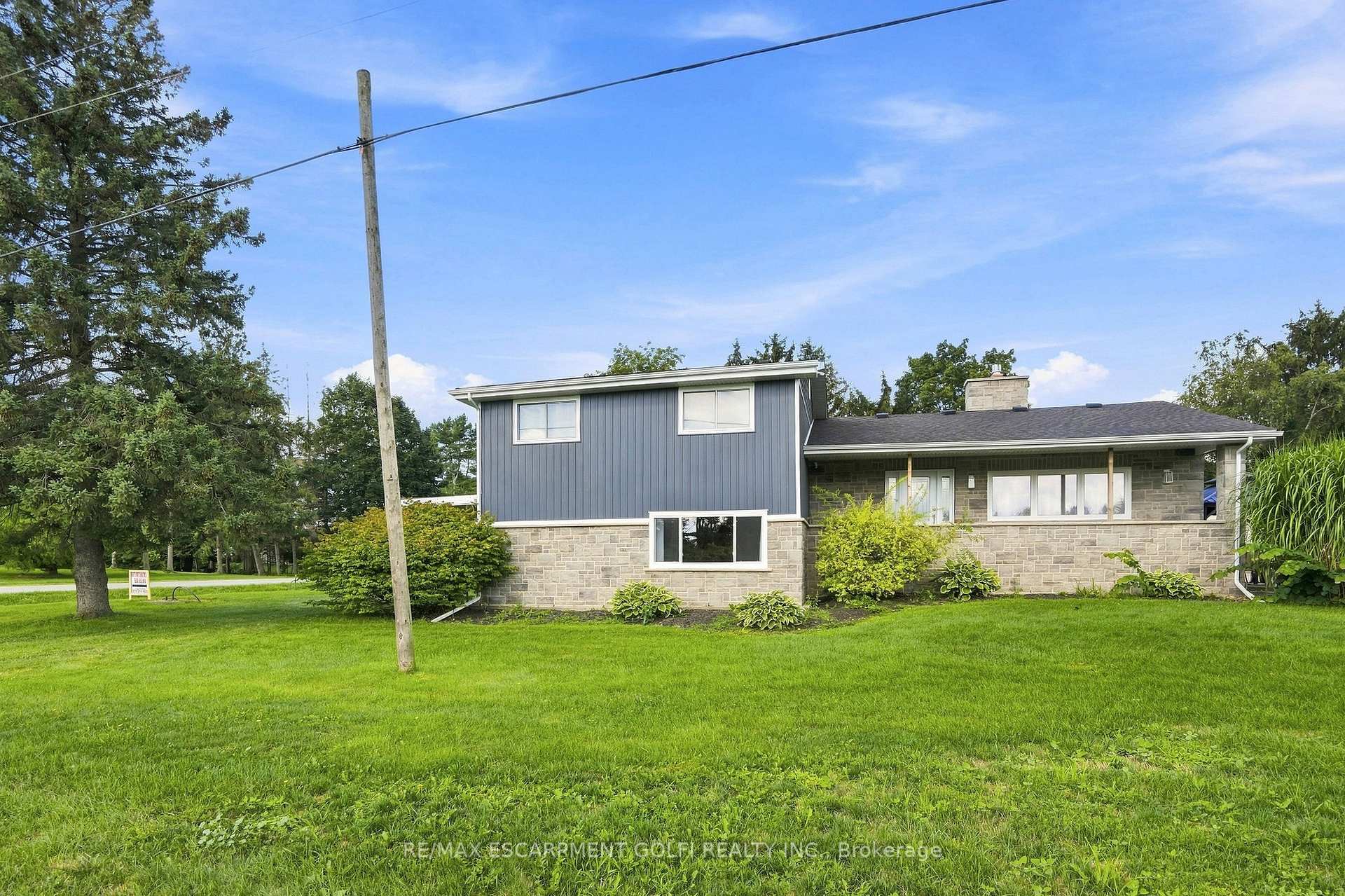 Photo of Unit Lower, 11404 Lakeshore Road